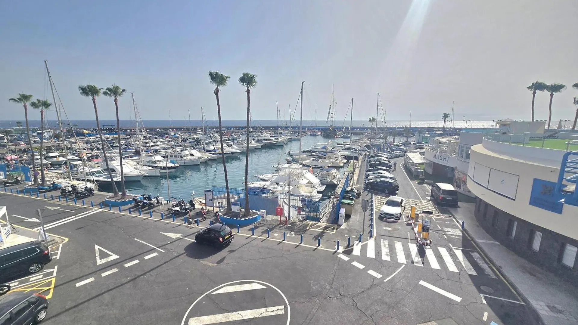 Townhouse Corona Costa Adeje בית נופש אדחה