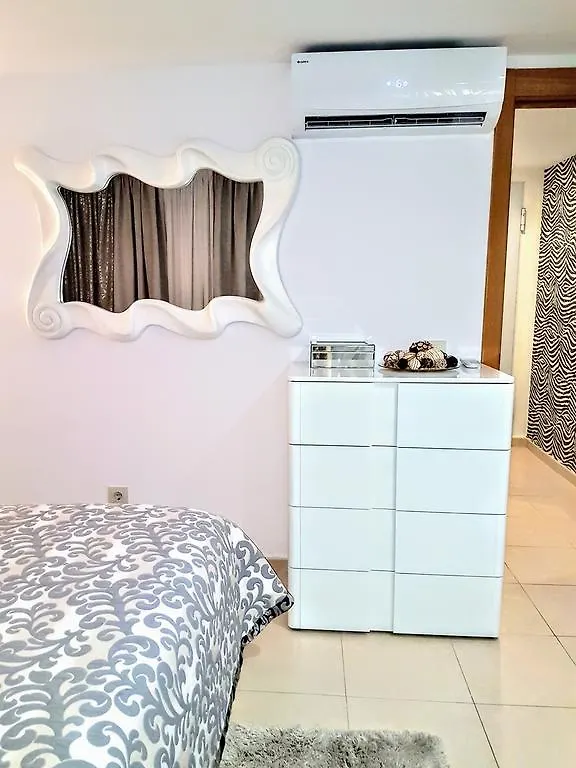 Townhouse Corona Costa Adeje 0*, אדחה