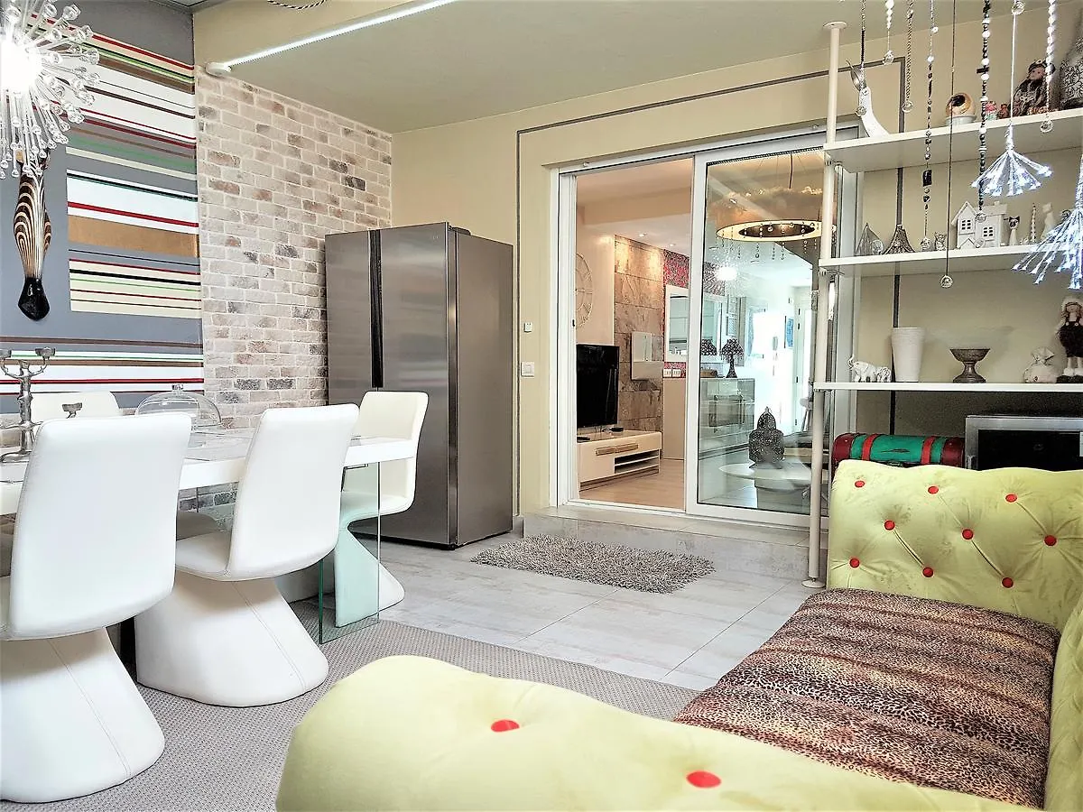 Townhouse Corona Costa Adeje ספרד